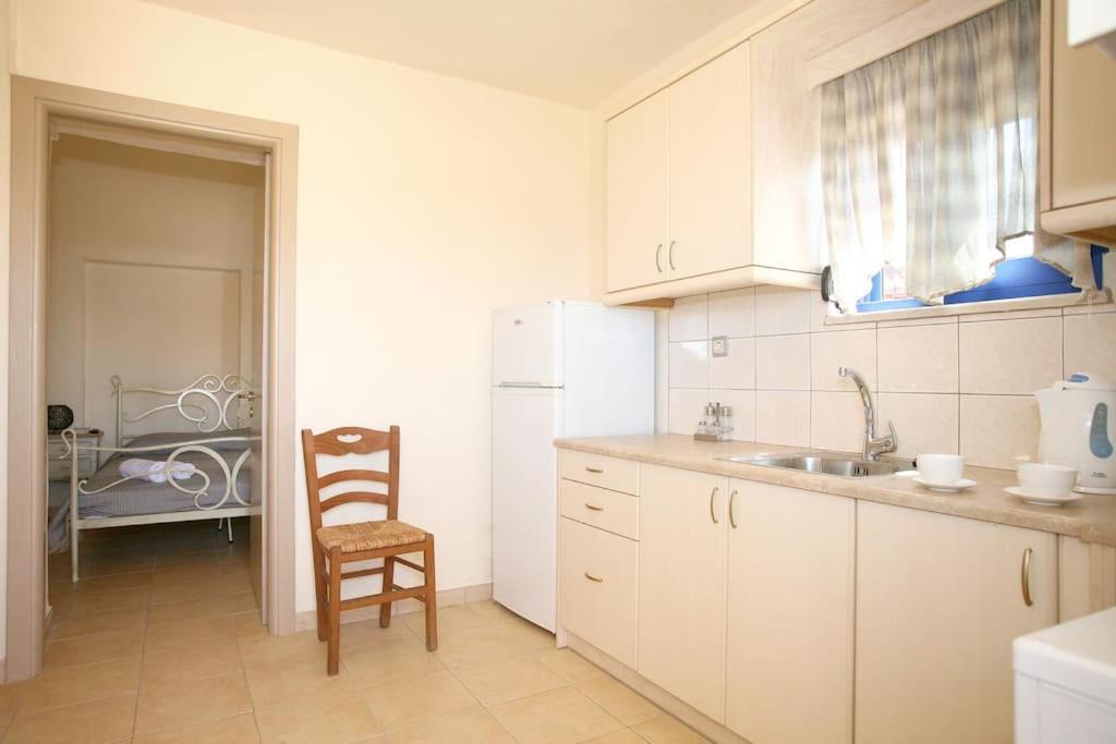 On The Beach Apartments คอรา สฟาคิออน ภายนอก รูปภาพ